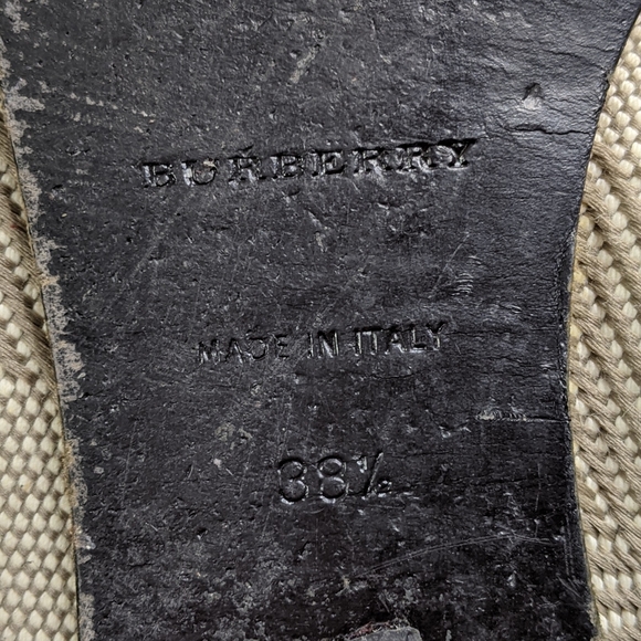 Burberry Woven Canvas Flats - Picture 9 of 9